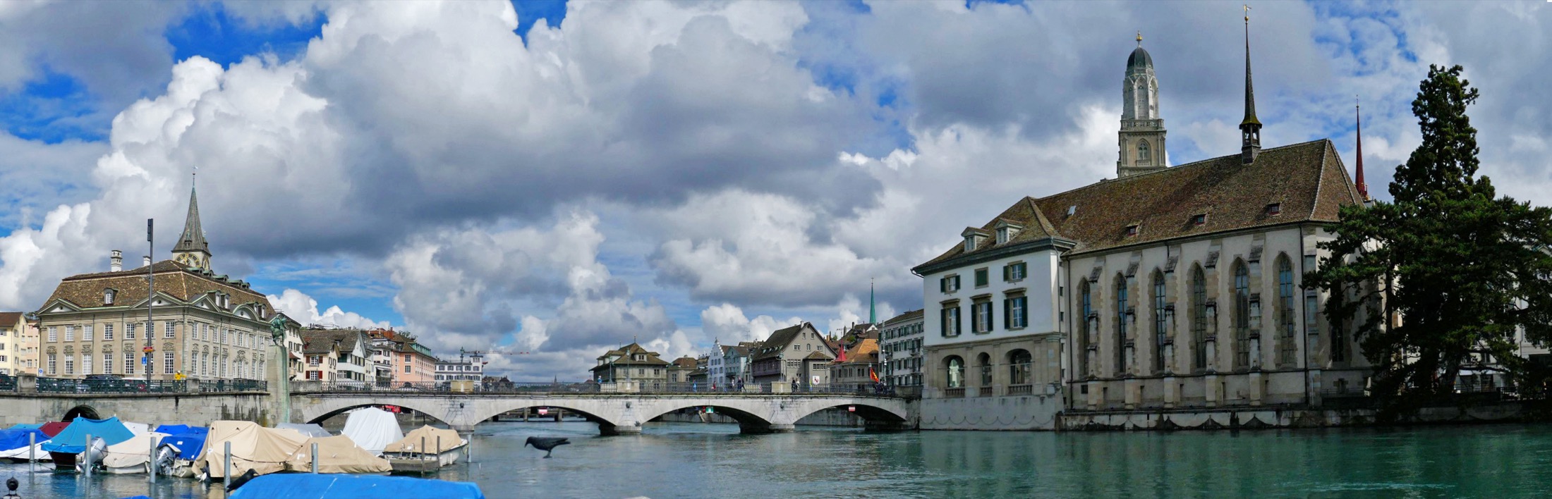 Münsterbrücke und Limmat in Zürich